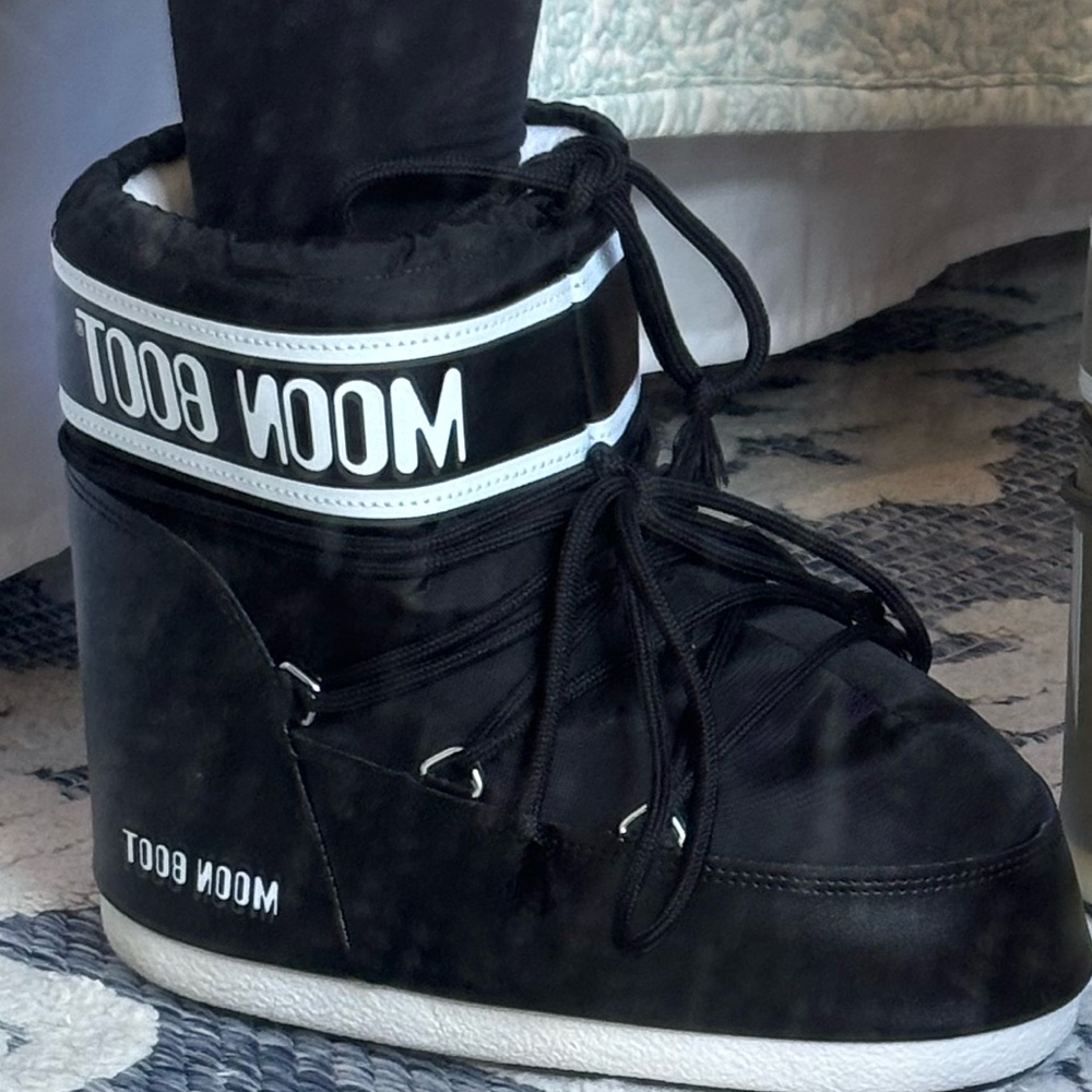 Moon Boot ICON LOW BLACK NYLON BOOTS - Picture 5 of 13